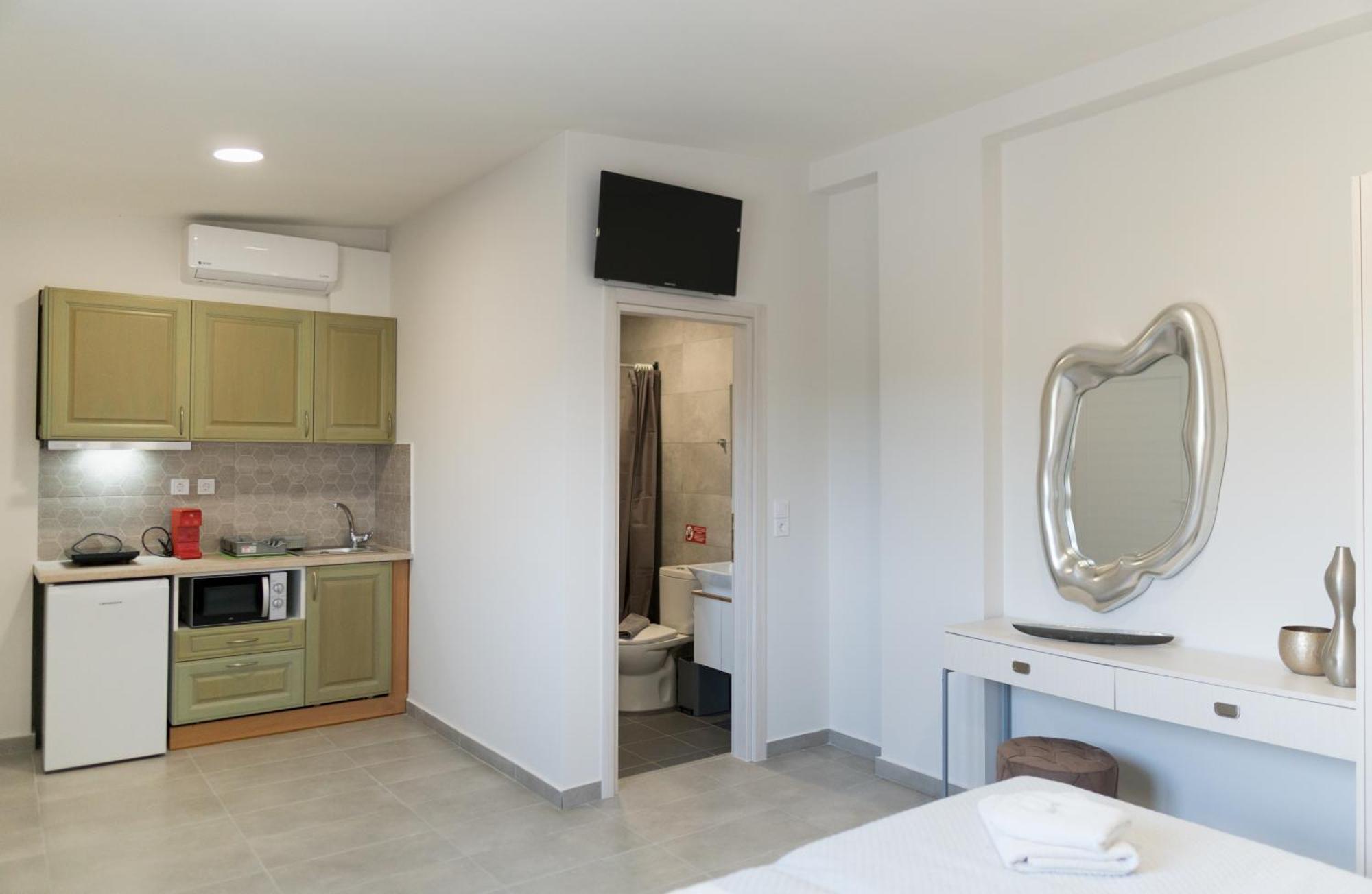 Dion Apartments Лаганас Экстерьер фото